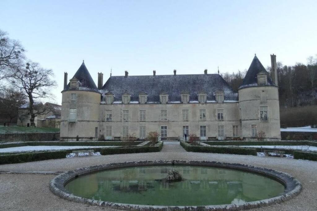 Charmante Maison Bourguignonne Avec Grand Jardin Et Parking Montbard Buitenkant foto